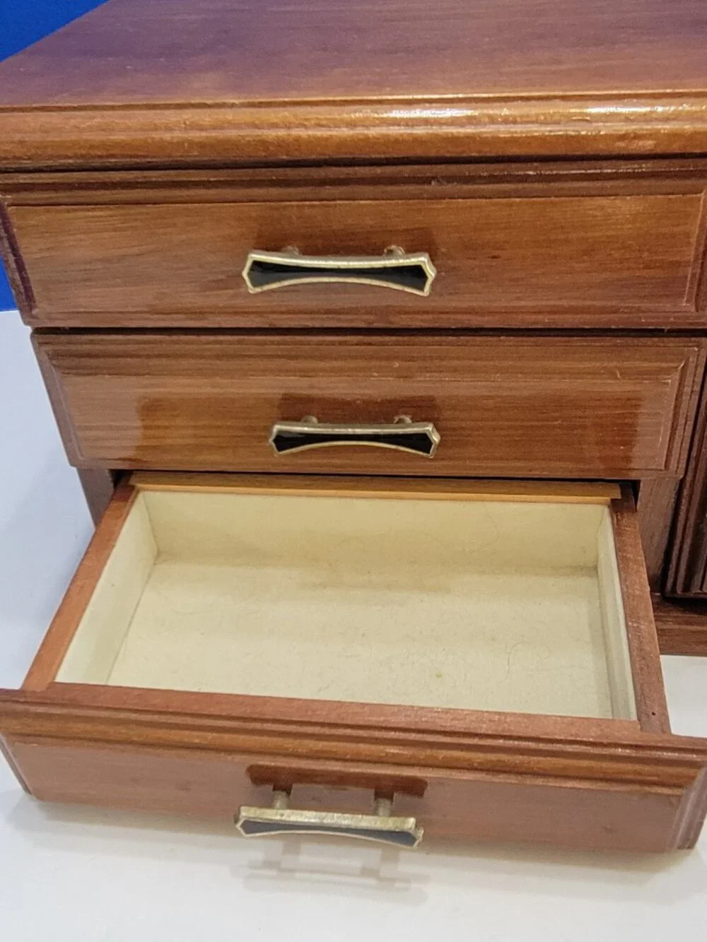Vintage Wood Jewelry Box with Black Handles Music Box